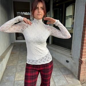 Only Hearts by Helena Stuart White Lace Turtleneck Blouse